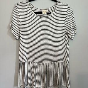 Black & White Striped Flowy T-Shirt - Small